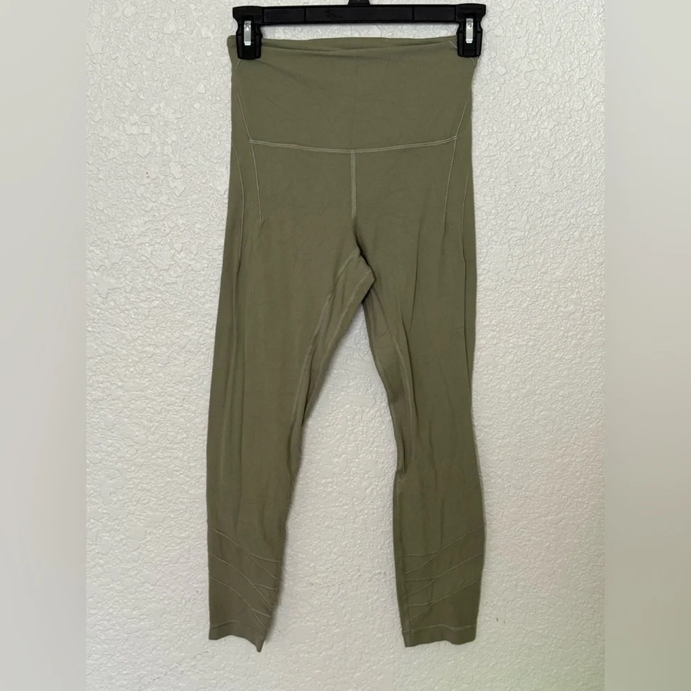 Lululemon Instill High-Rise Leggings with smoothcover fabric - EUC size 4